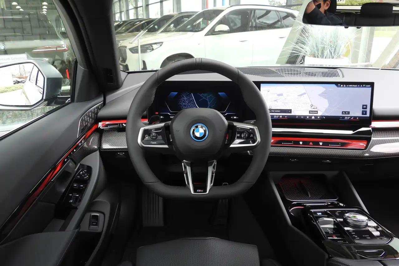 BMW i5 2026
