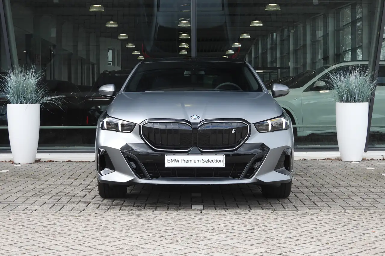 BMW i5 2026 — фото 10