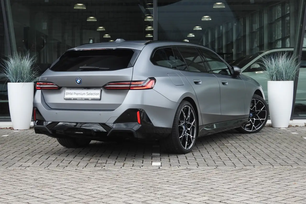 BMW i5 2026