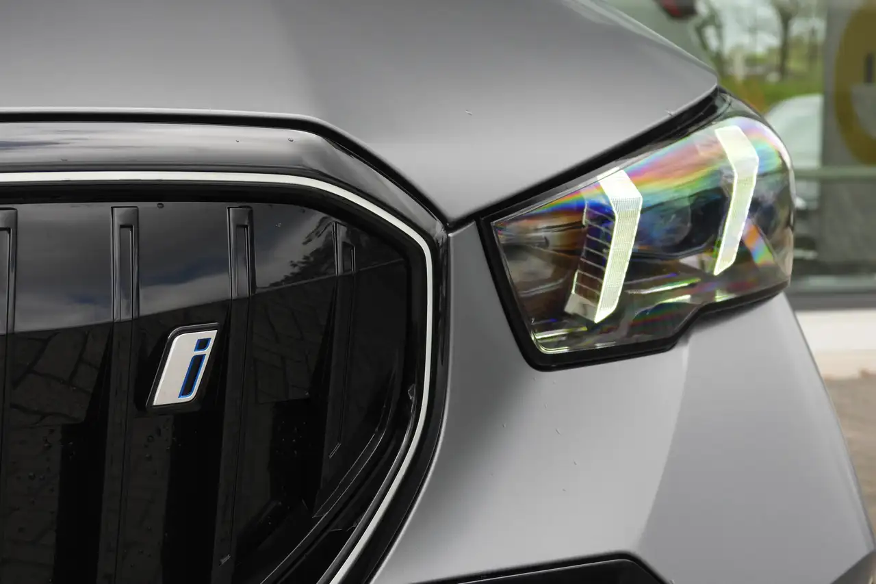 BMW i5 2026 — фото 12