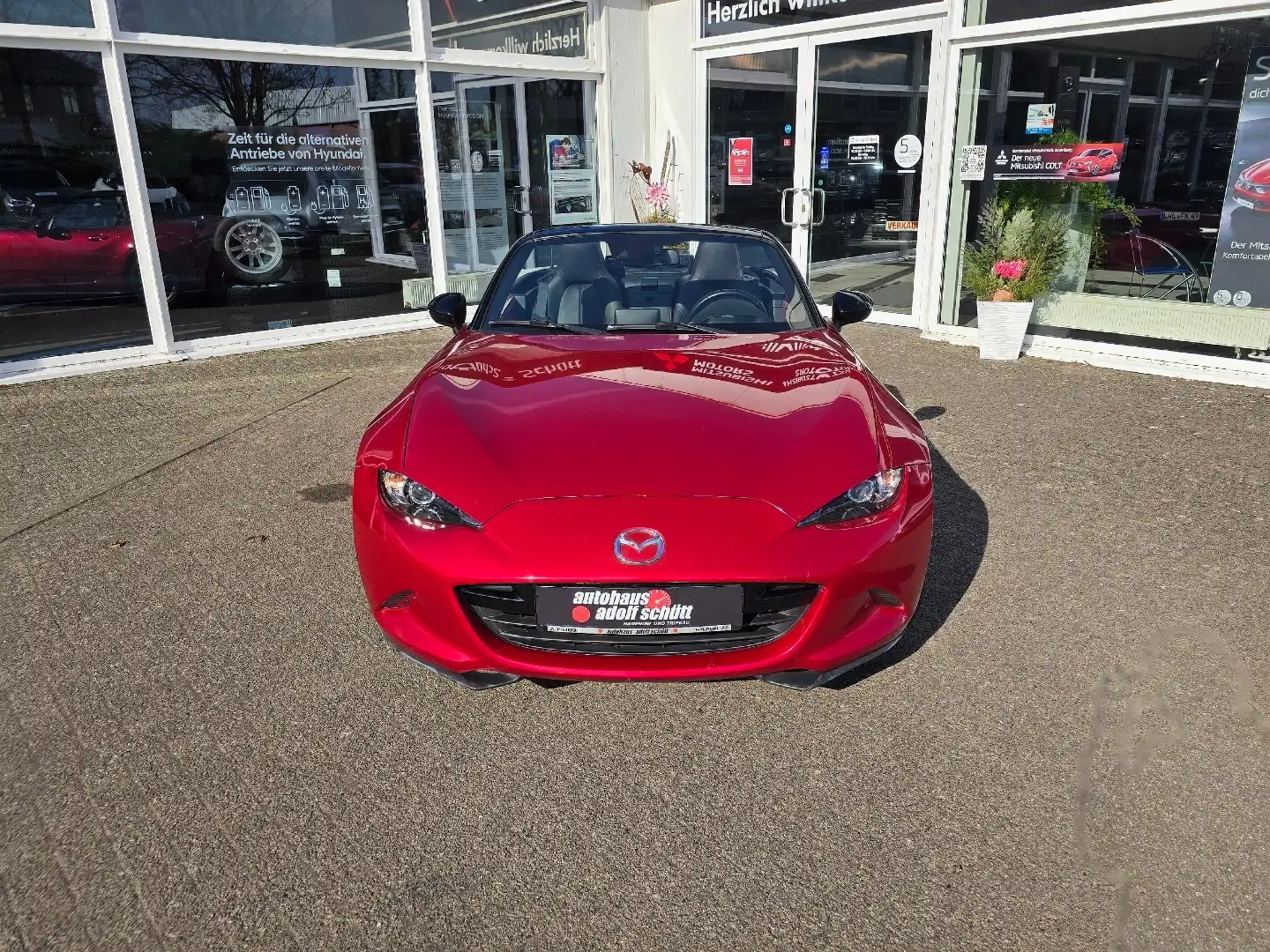 Mazda MX-5 1.5 Exclusive Line Rood - 2