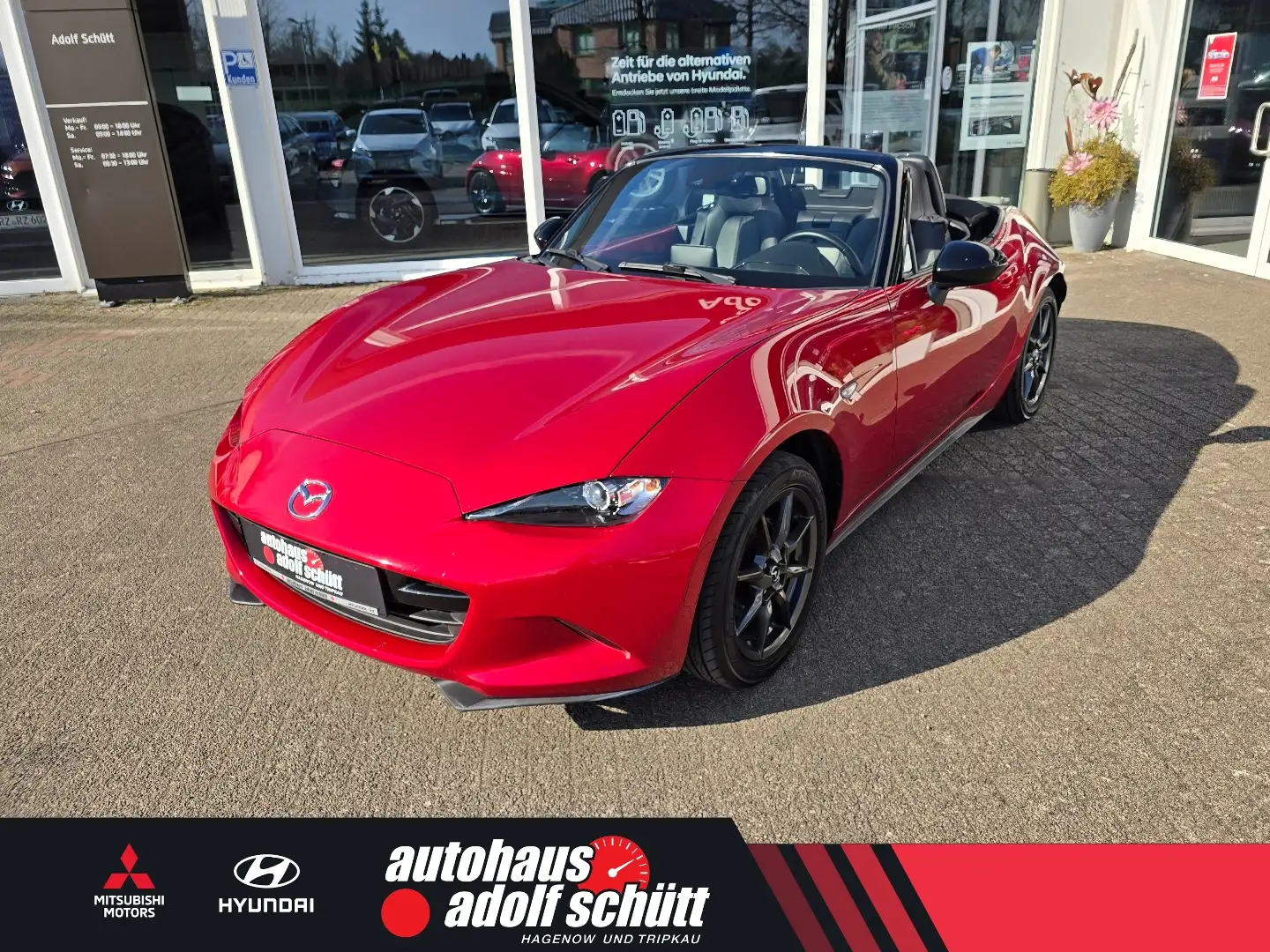 Mazda MX-5 1.5 Exclusive Line Rood - 1