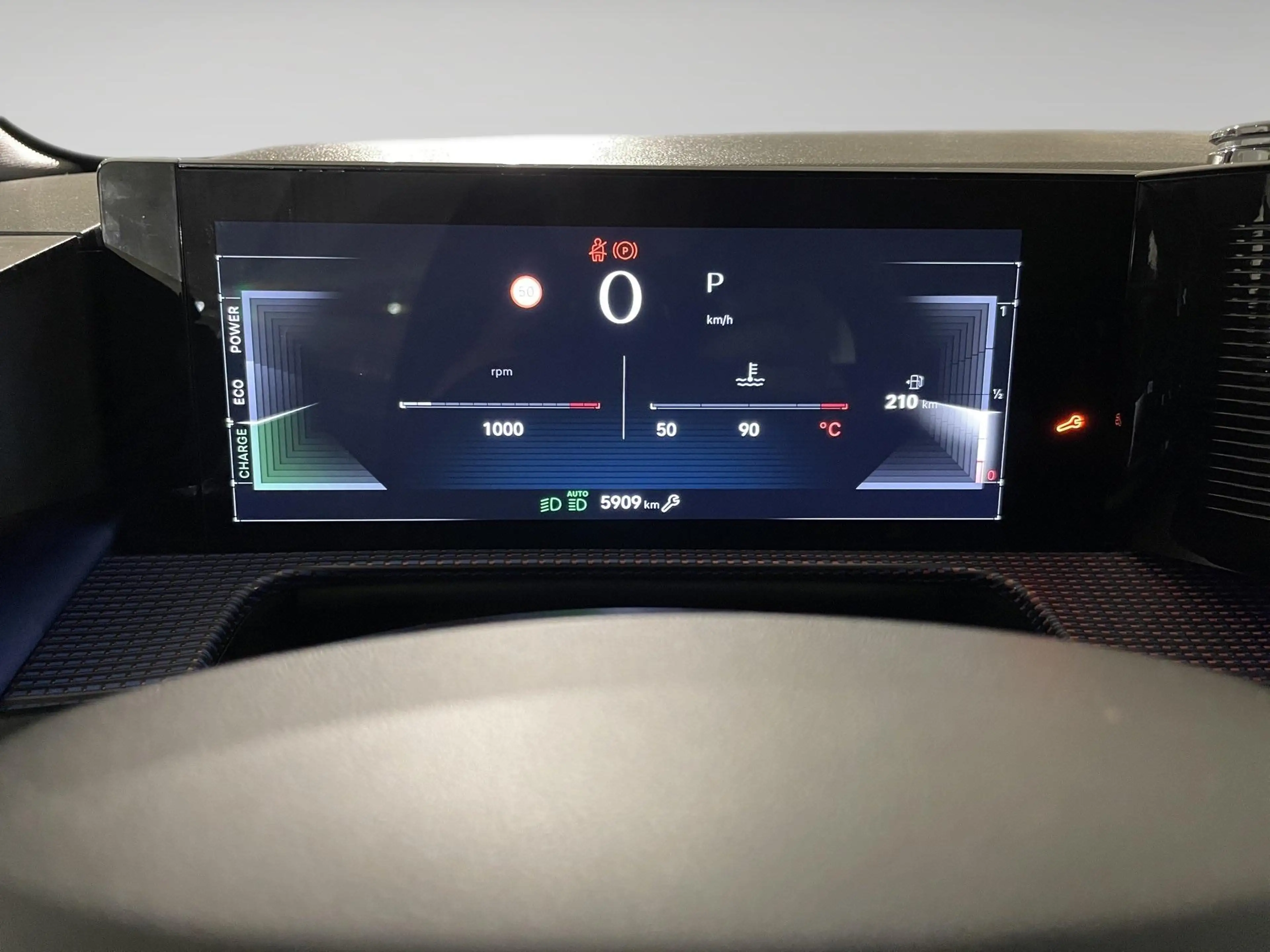 Lancia Ypsilon 1.2 Hybrid 74kW eDCT — photo 2