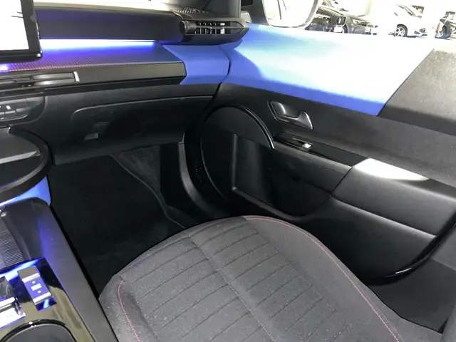 Lancia Ypsilon view 9