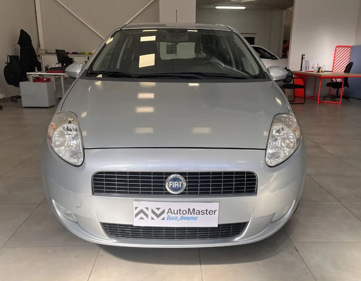 Fiat Grande Punto Grande Punto 5p 1.2 Active 65cv Silber - 2