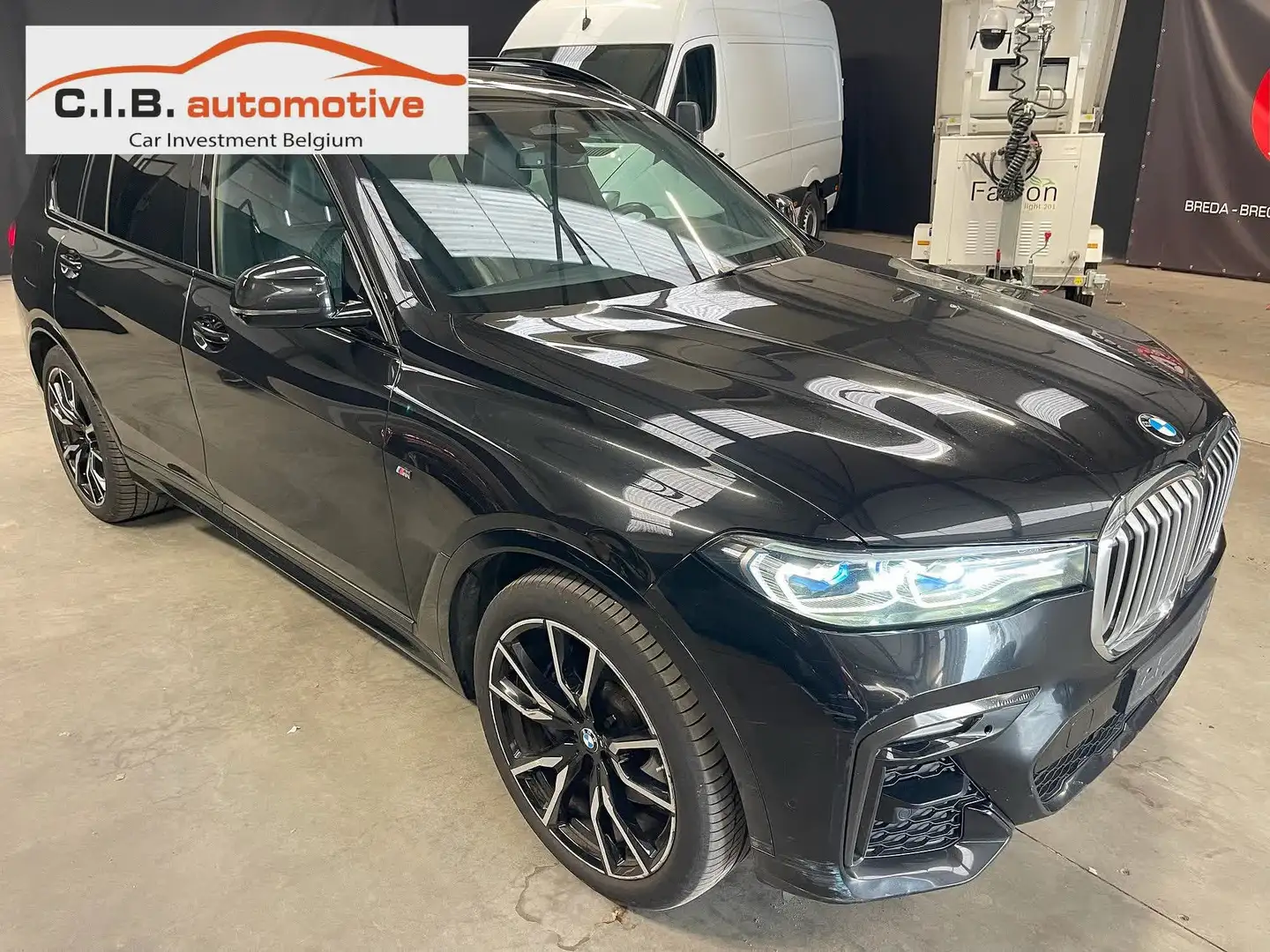 BMW X7 3.0AS xDrive40 / €34.500 netto / M-SPORT / 7pl Schwarz - 1