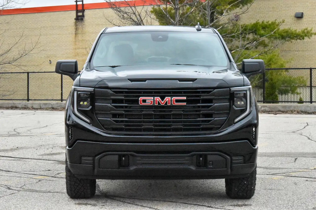 GMC Sierra 1500 снимка GMC Sierra 1500