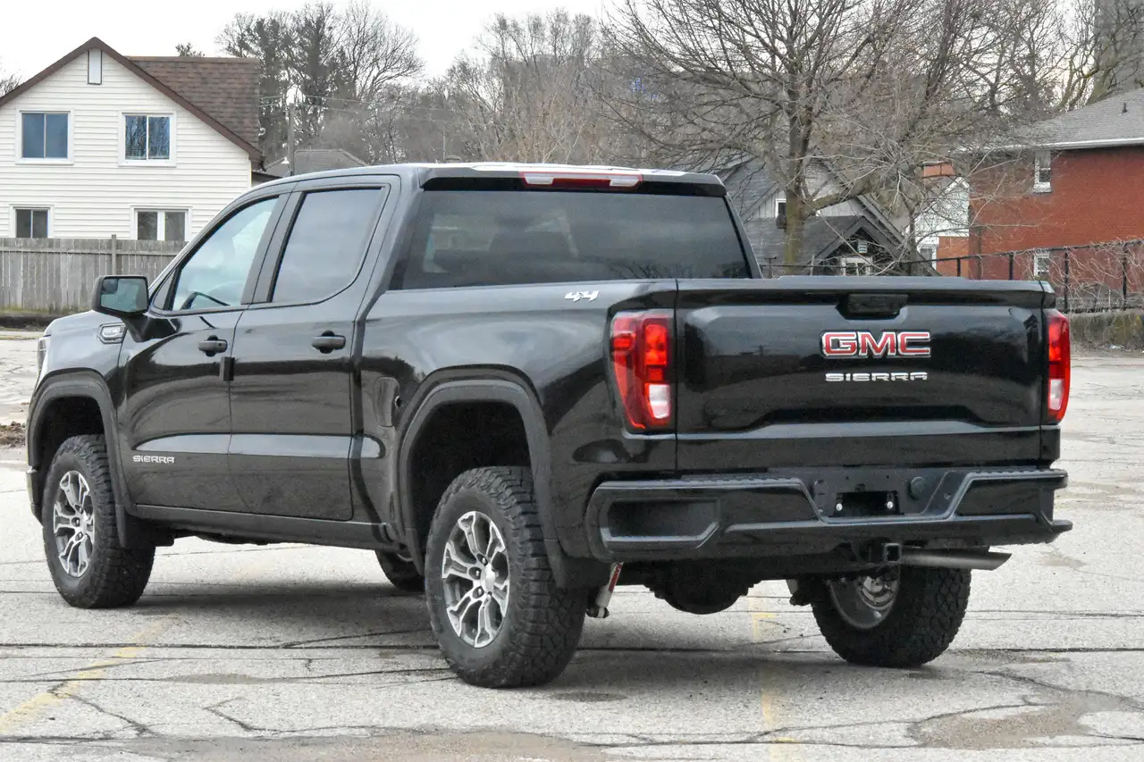 GMC Sierra 1500 снимка GMC Sierra 1500