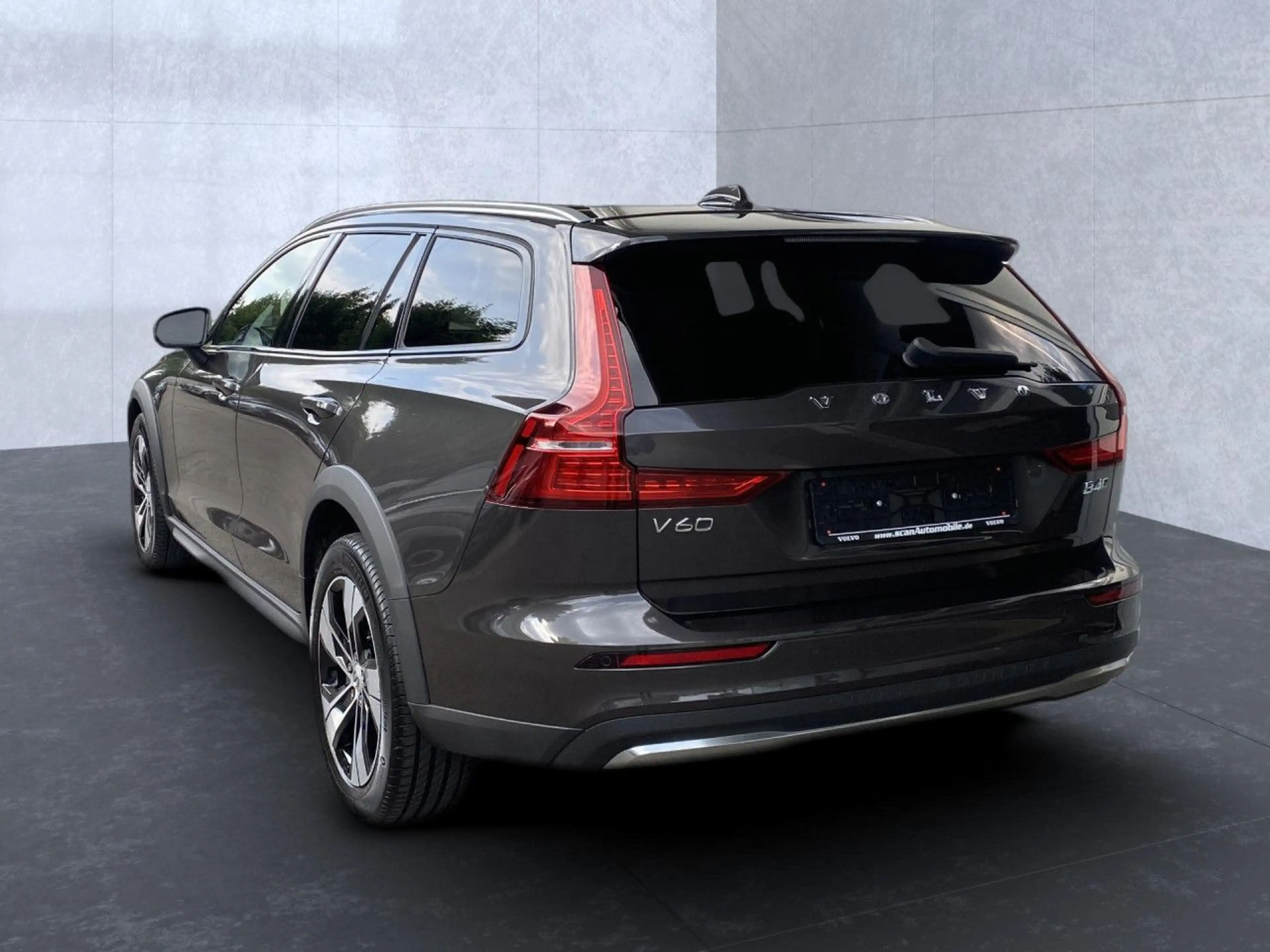 Volvo V60 Cross Country V60 CC Plus AWD Bluetooth LED Klima Standhzg — photo 3