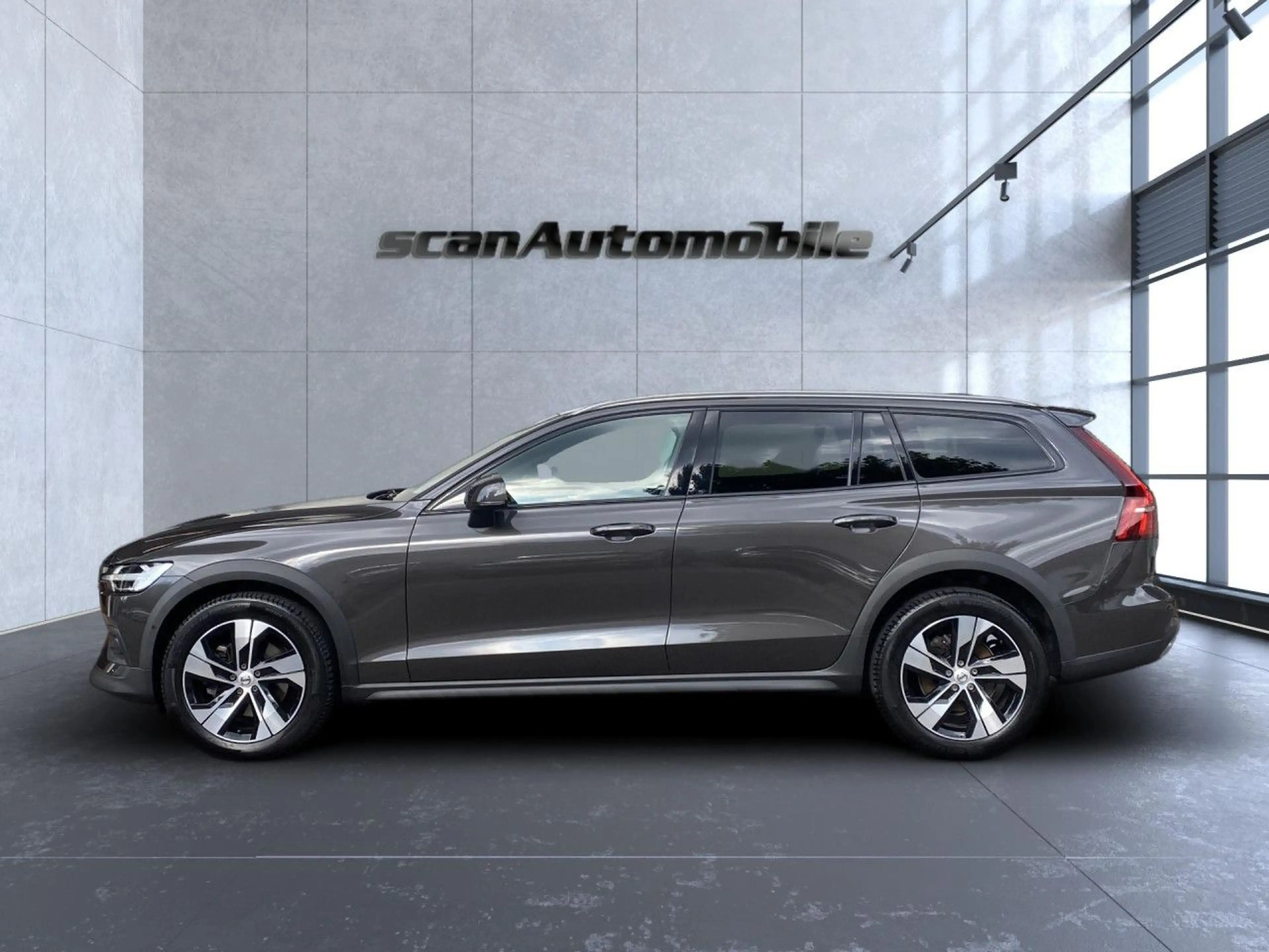 Volvo V60 Cross Country V60 CC Plus AWD Bluetooth LED Klima Standhzg — photo 8