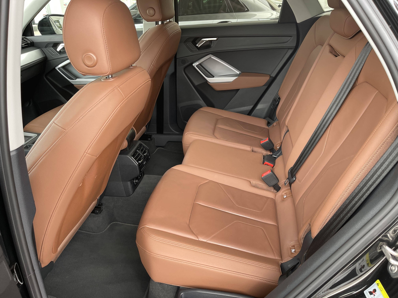 Audi Q3 2.0 TDi SPORTBACK *** GARANTIE + CUIR + LED + GPS *** — photo 12