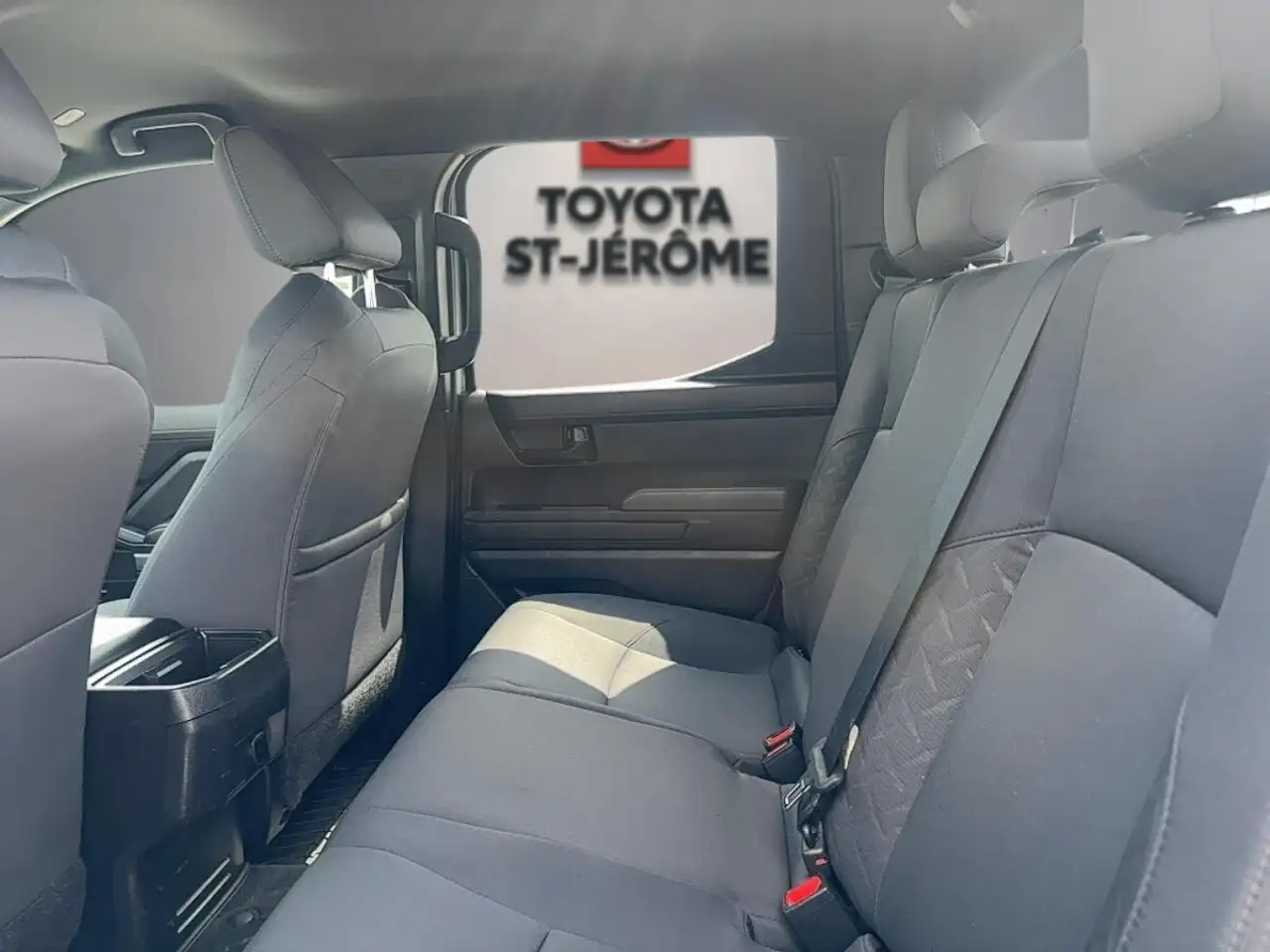 Toyota Tacoma снимка Toyota Tacoma