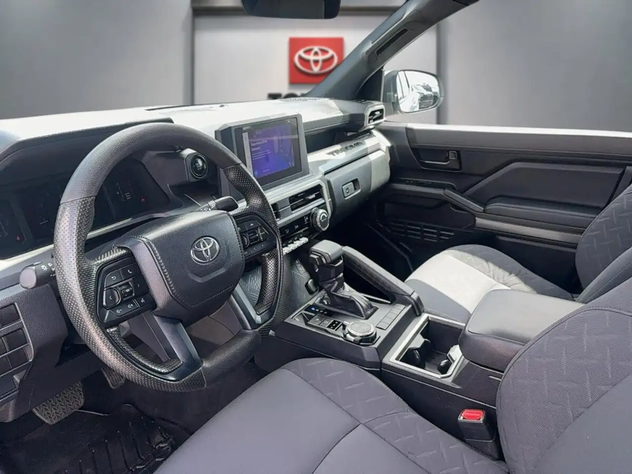 Toyota Tacoma снимка Toyota Tacoma