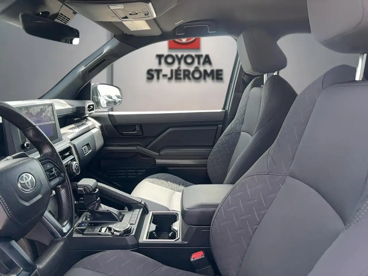 Toyota Tacoma снимка Toyota Tacoma