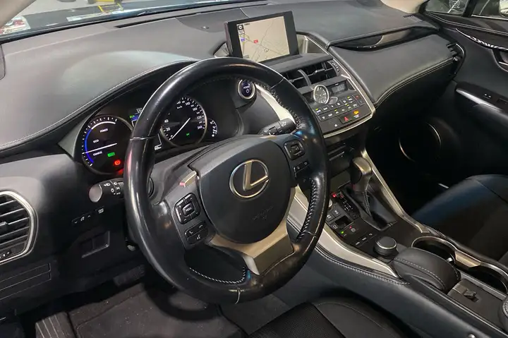 Lexus NX 2017, foto 6