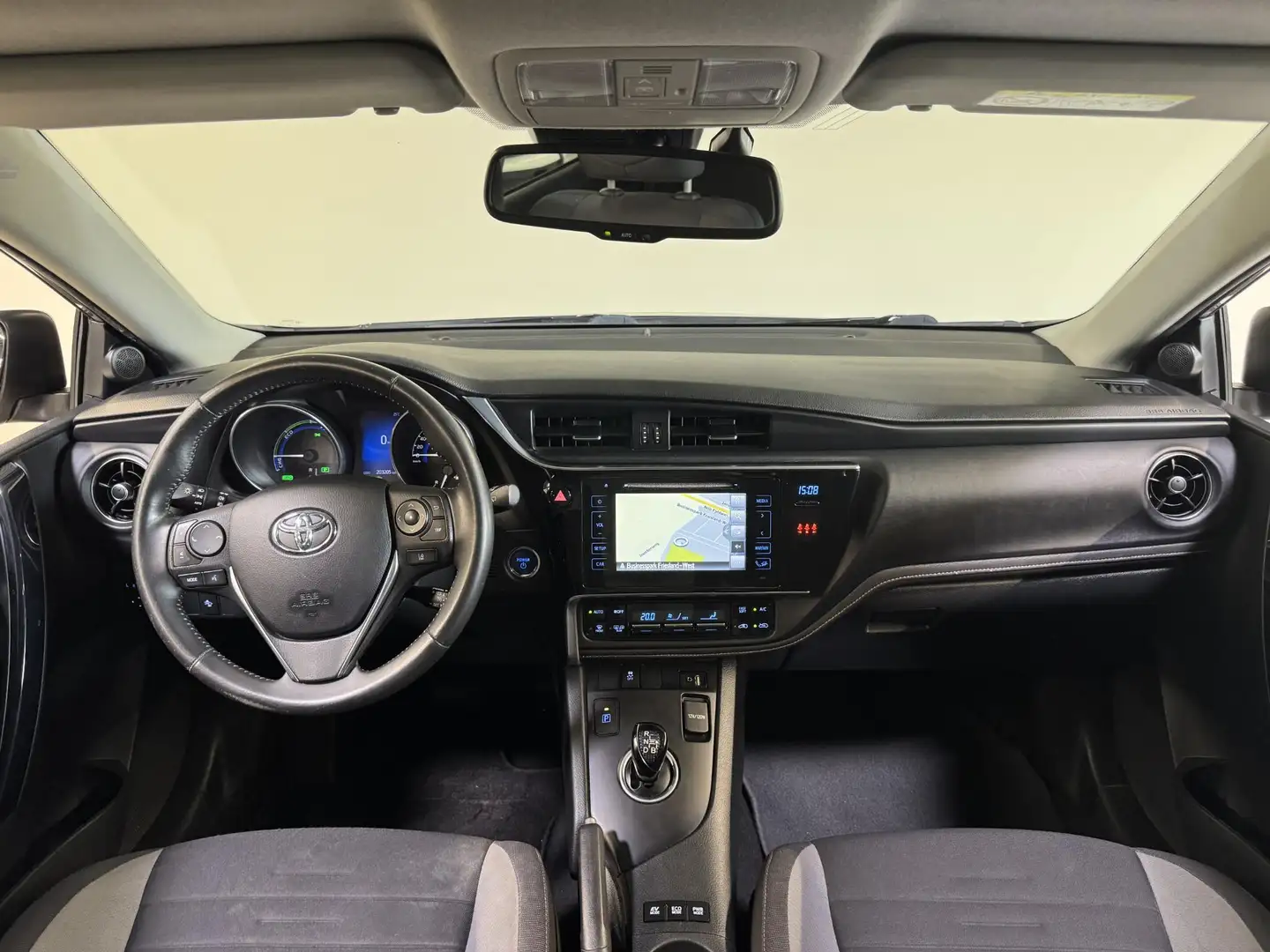 Toyota Auris 1.8 Hybrid Dynamic | panorama-dak | Camera | Grijs - 2