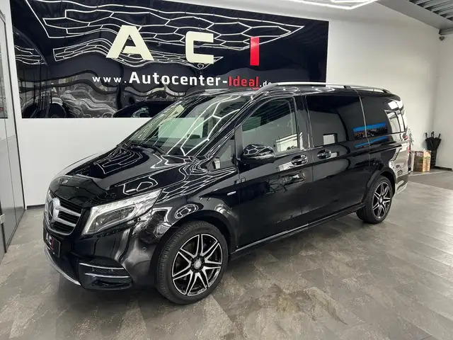 Mercedes-Benz V-Class view 2