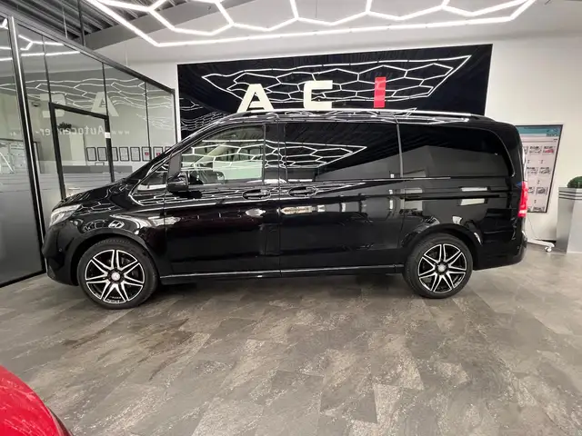 Mercedes-Benz V-Class view 5