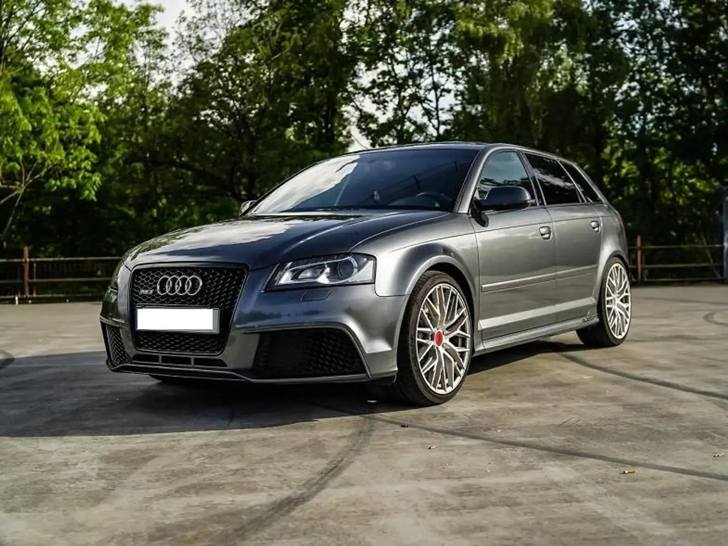 Audi RS3 RS3 Sportback S tronic!! Grau - 2