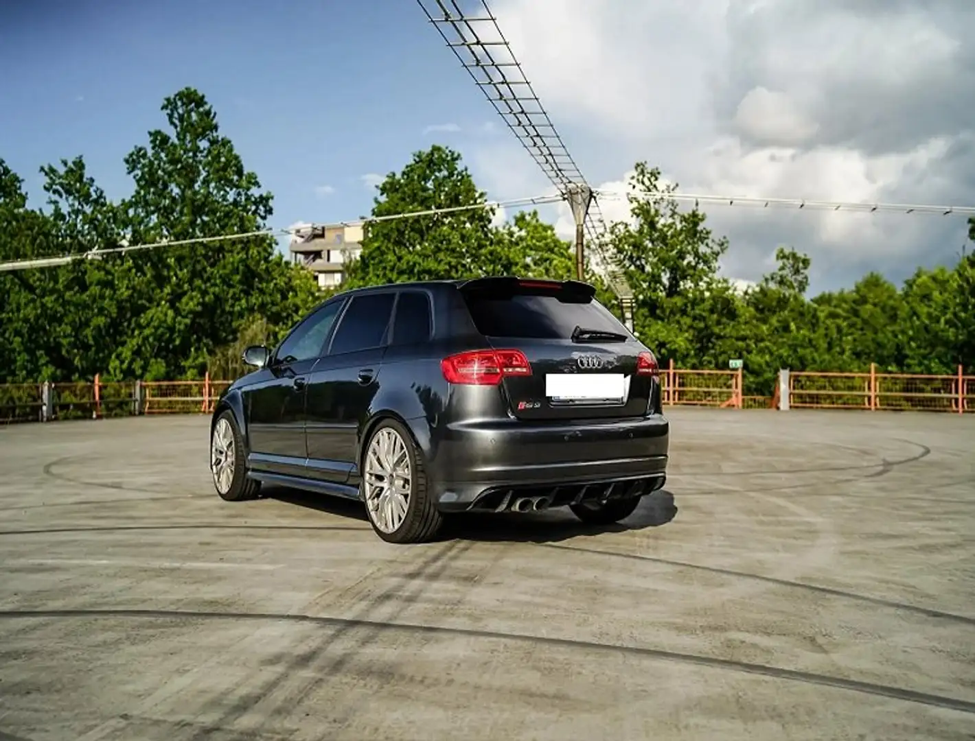 Audi RS3 RS3 Sportback S tronic!! Grau - 1