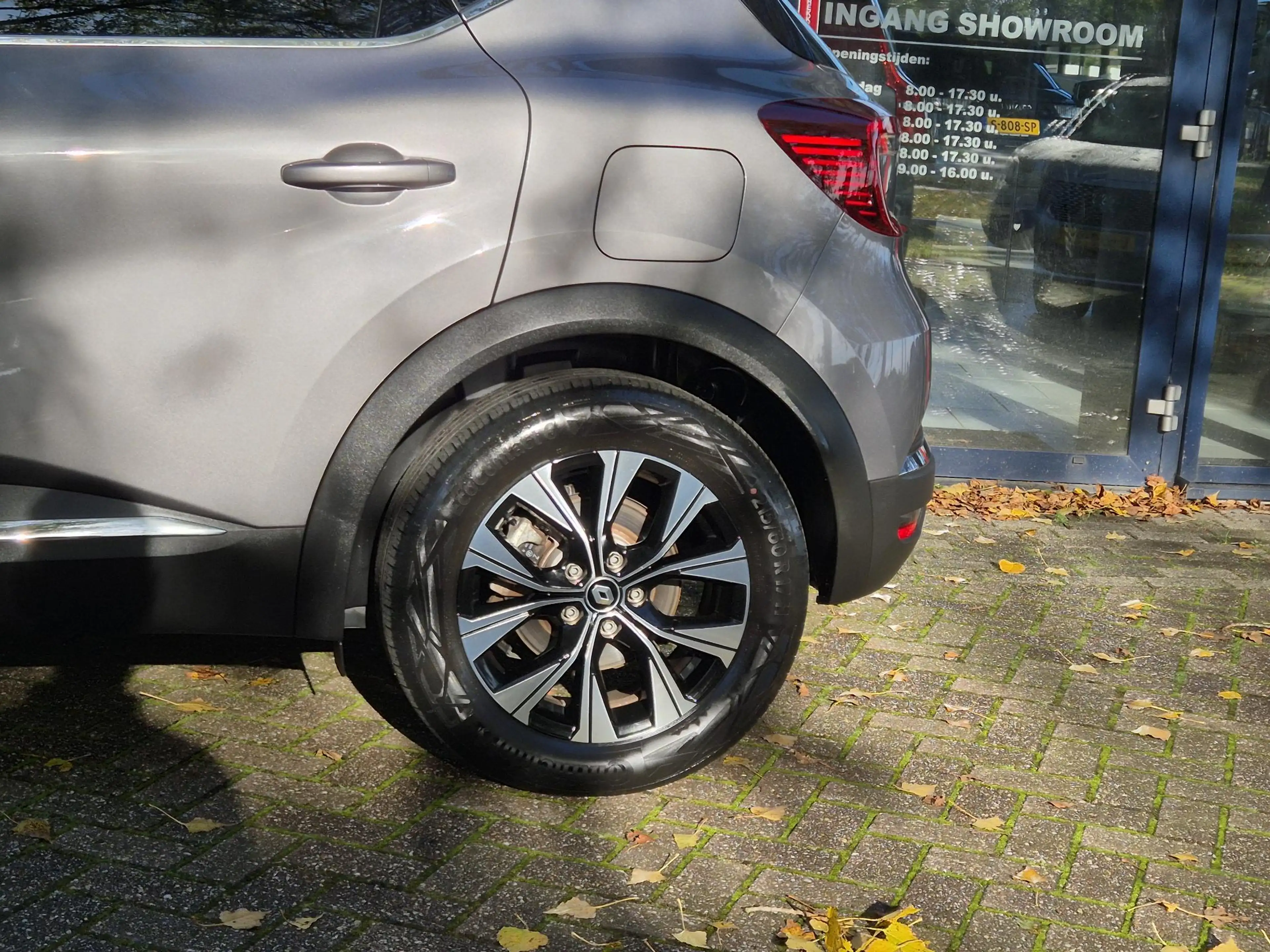 Renault Captur 1.6 E-Tech plug-in hybrid 160 SL Rive Gauche | Tre — photo 6