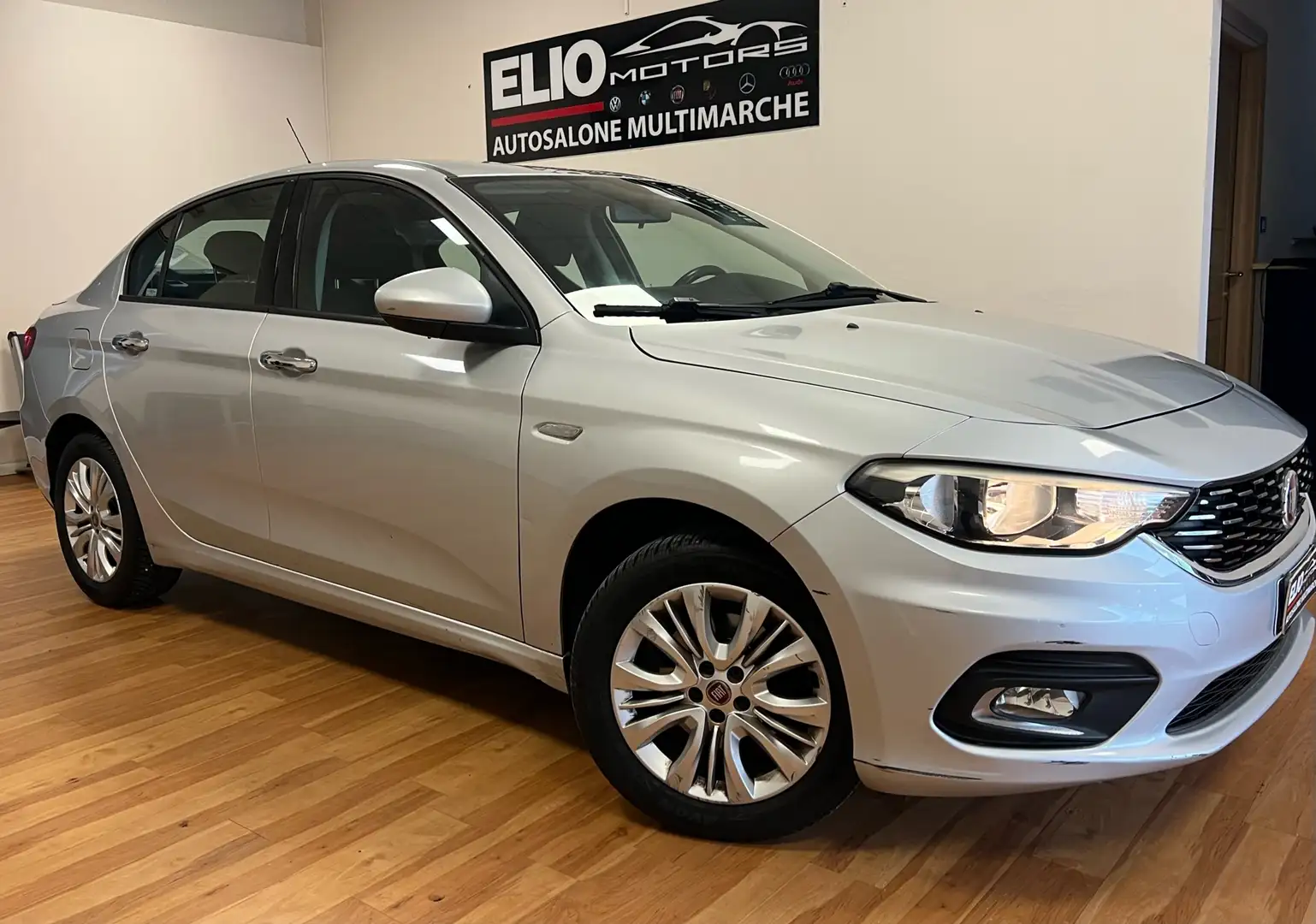 Fiat Tipo 5p 1.3 mjt Lounge s&s 95cv - 1
