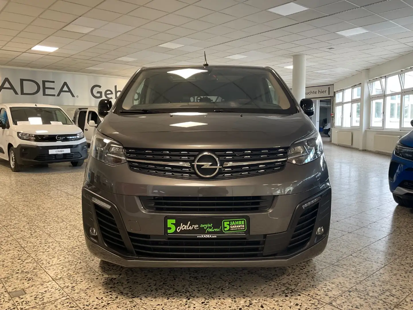 Opel Zafira Life 2.0 D (L2) Elegance AHK+Navi 7-Sitzer Grau - 2