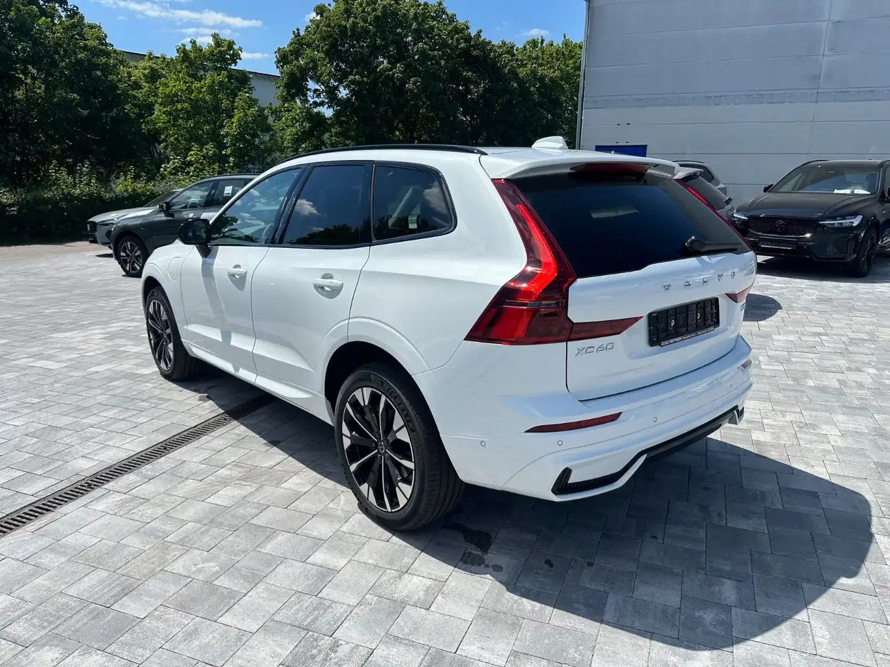 Volvo XC60 2025 — фото 10