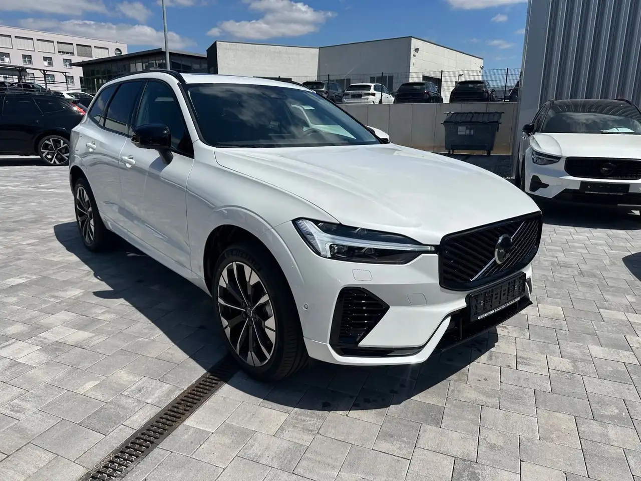 Volvo XC60 2025