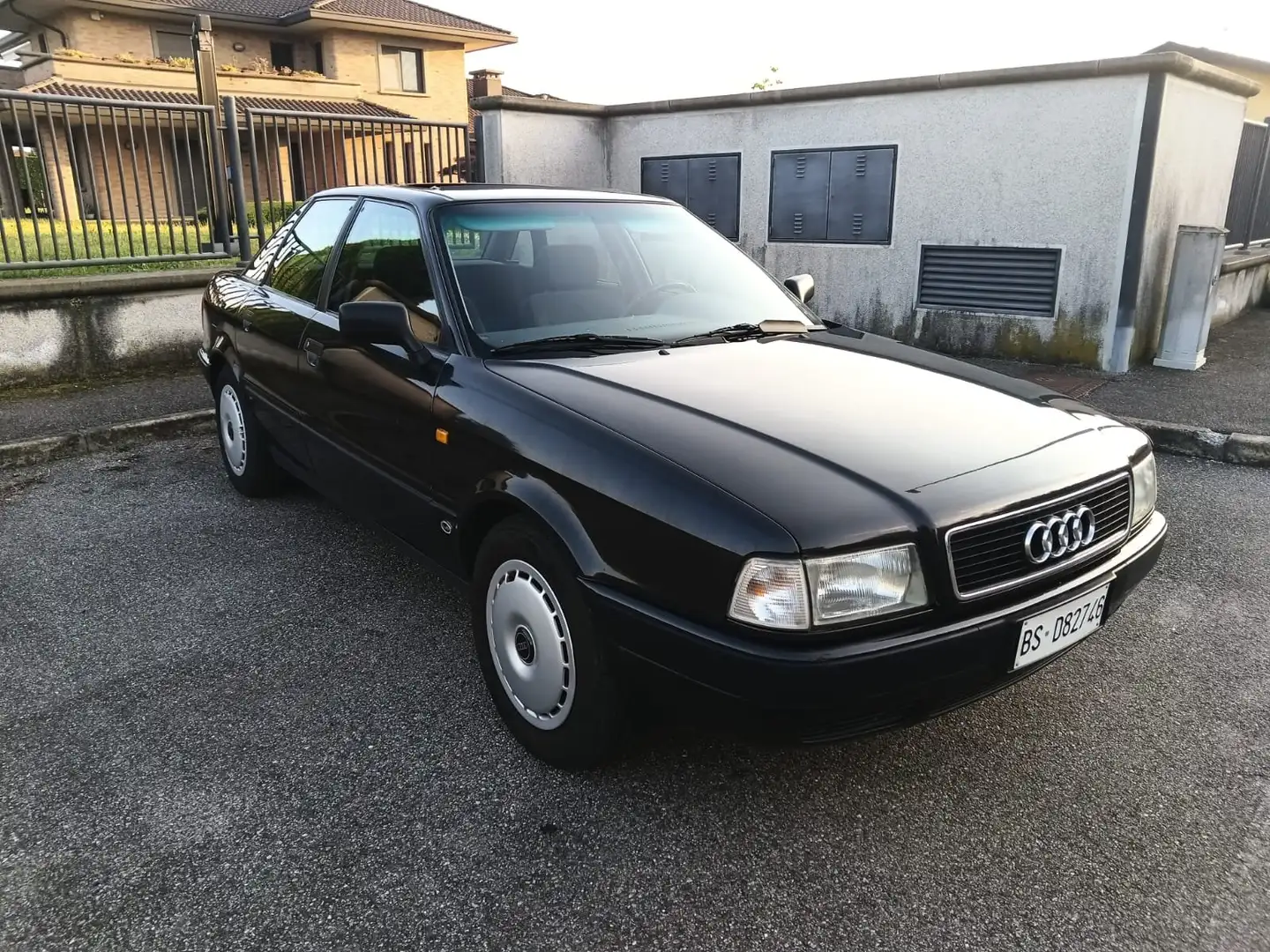Audi 80 80 2.0 cat. Negru - 2
