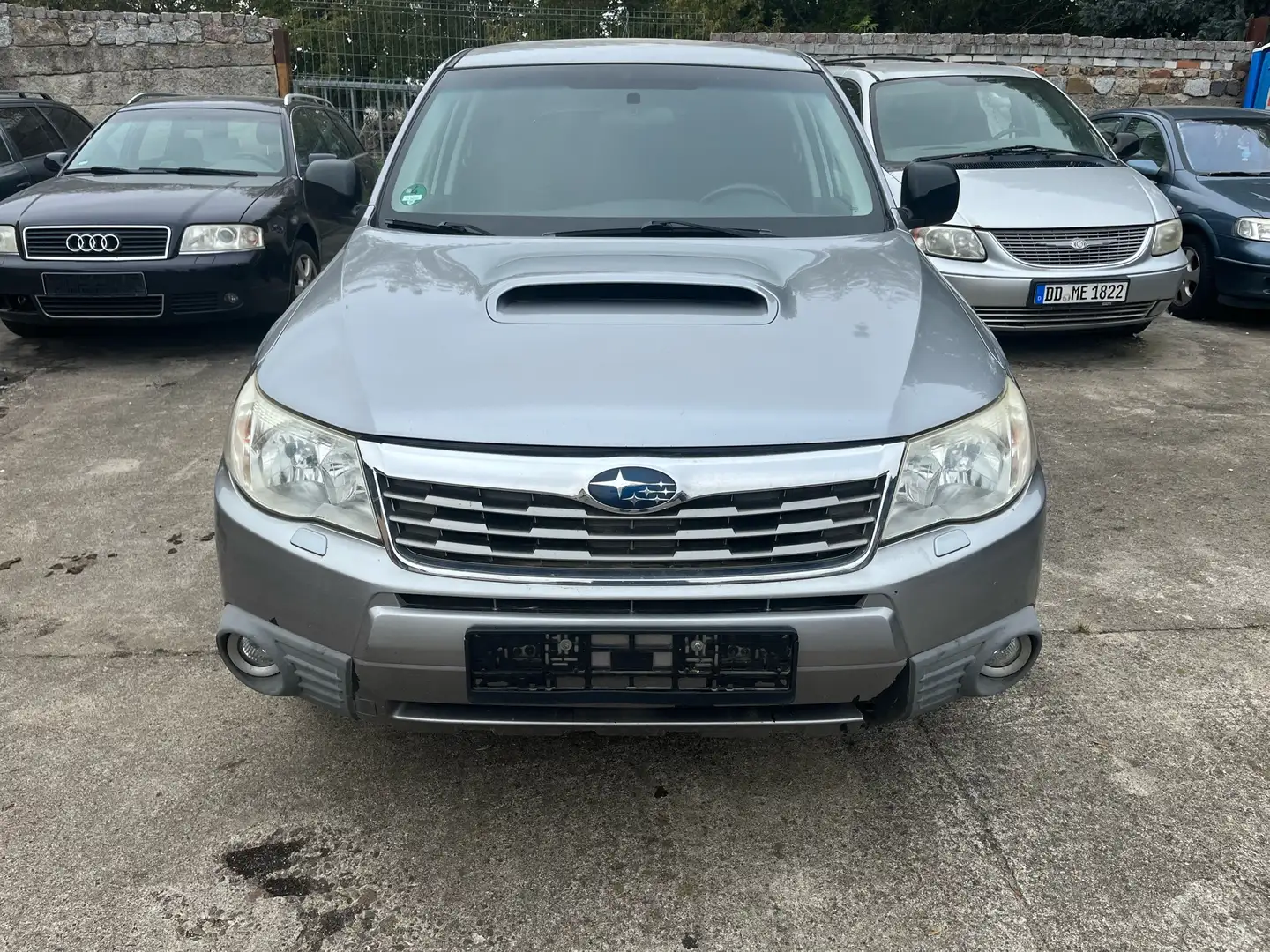 Subaru Forester 2.0D Active.        4~ 4 Silber - 1