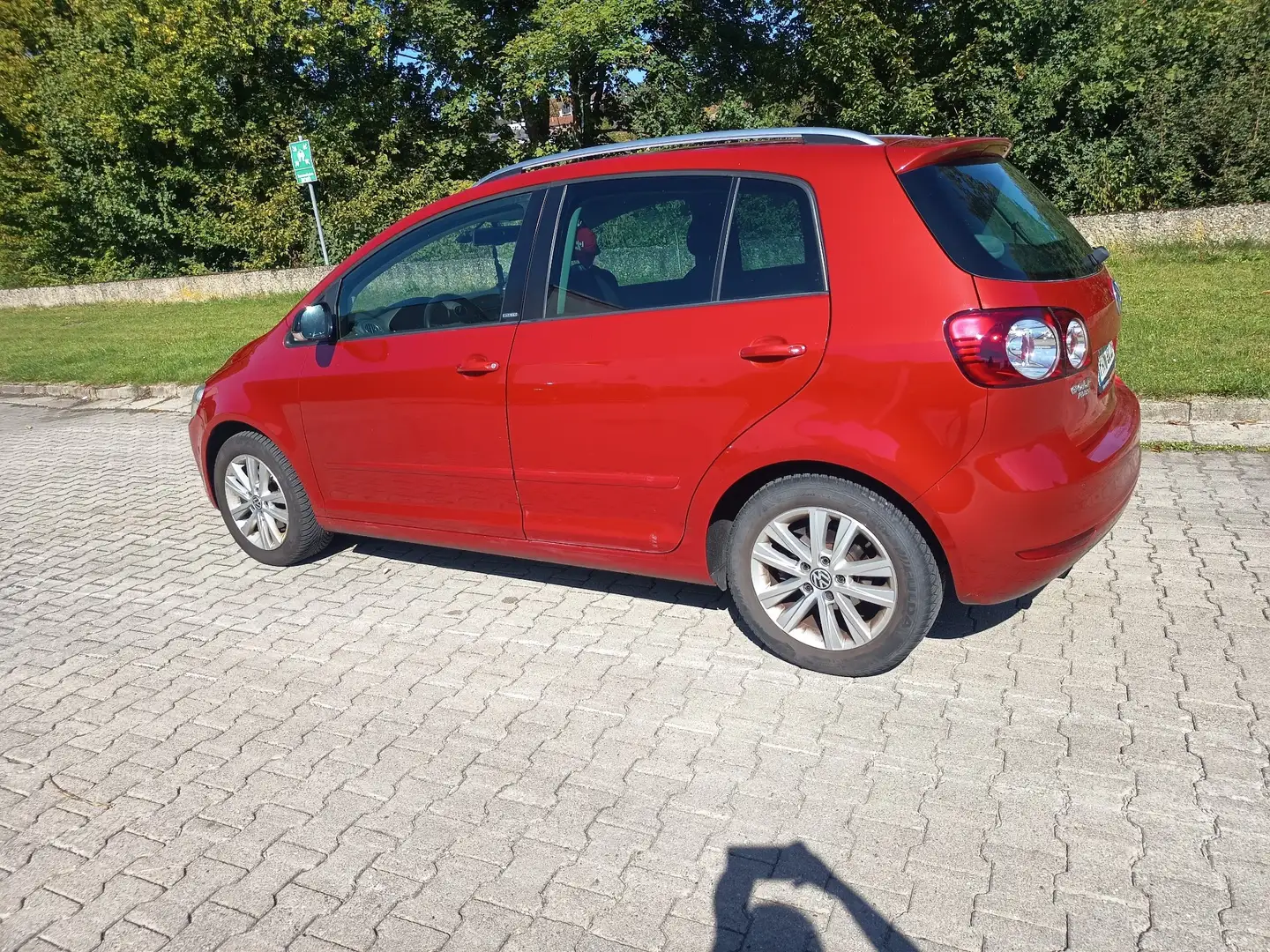 Volkswagen Golf Plus Rot - 2
