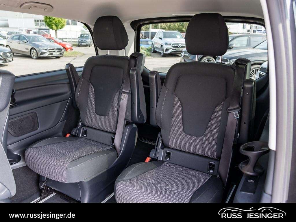 Mercedes-Benz V 220