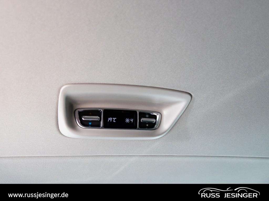 Mercedes-Benz V 220
