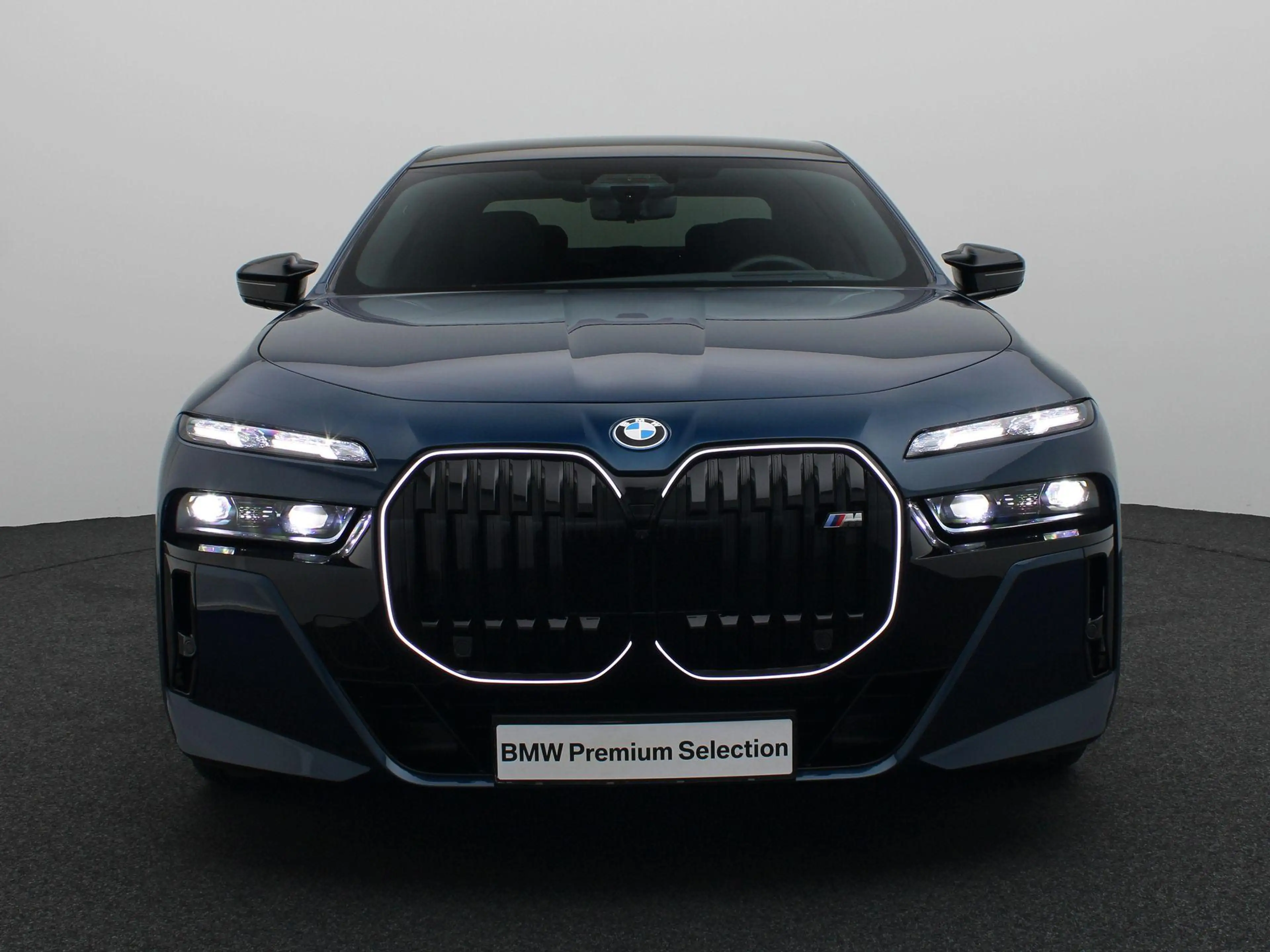 BMW 760 7 Serie M760e xDrive M Performance Pack | Innovati — photo 3