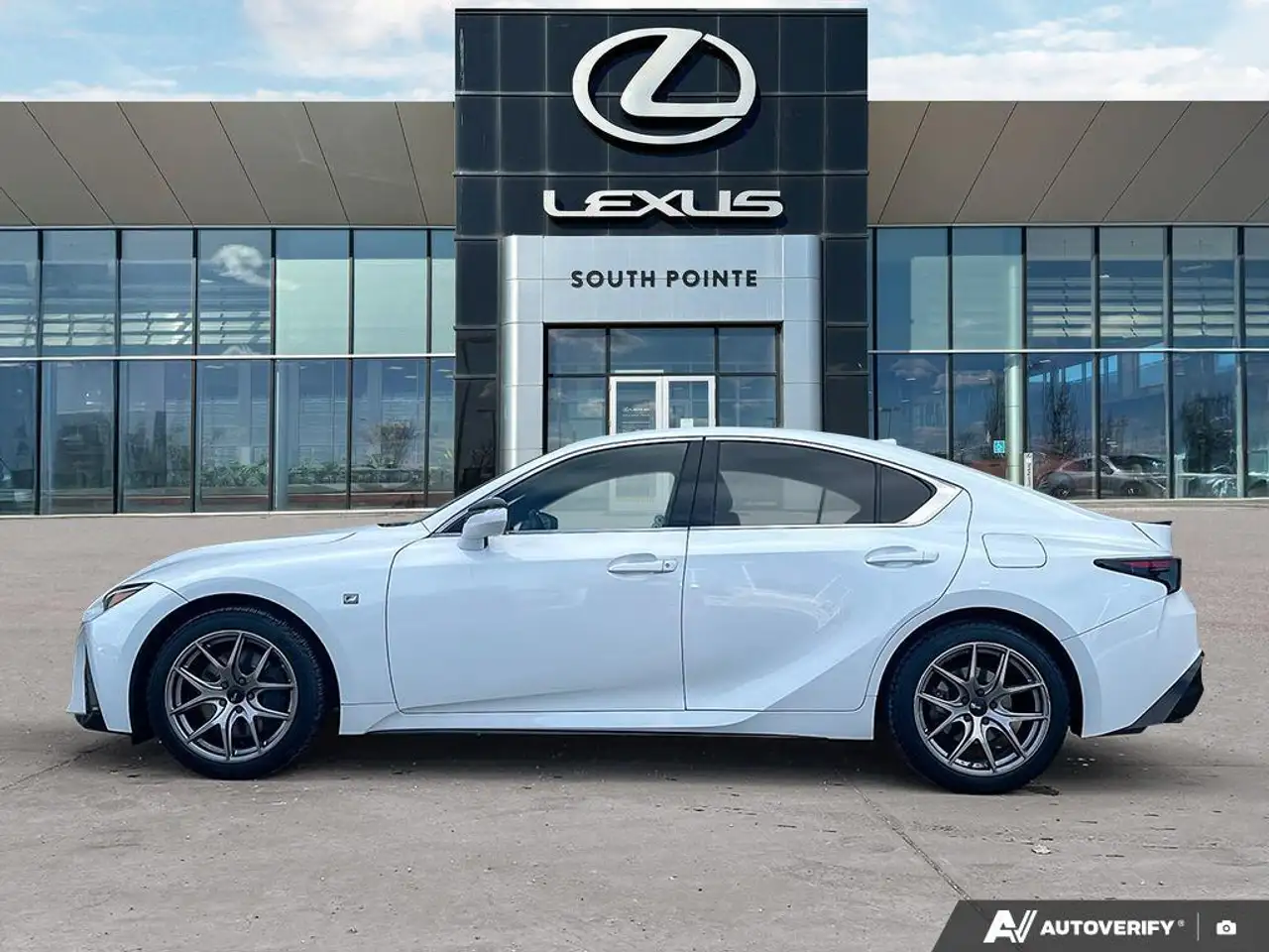 Lexus IS снимка Lexus IS