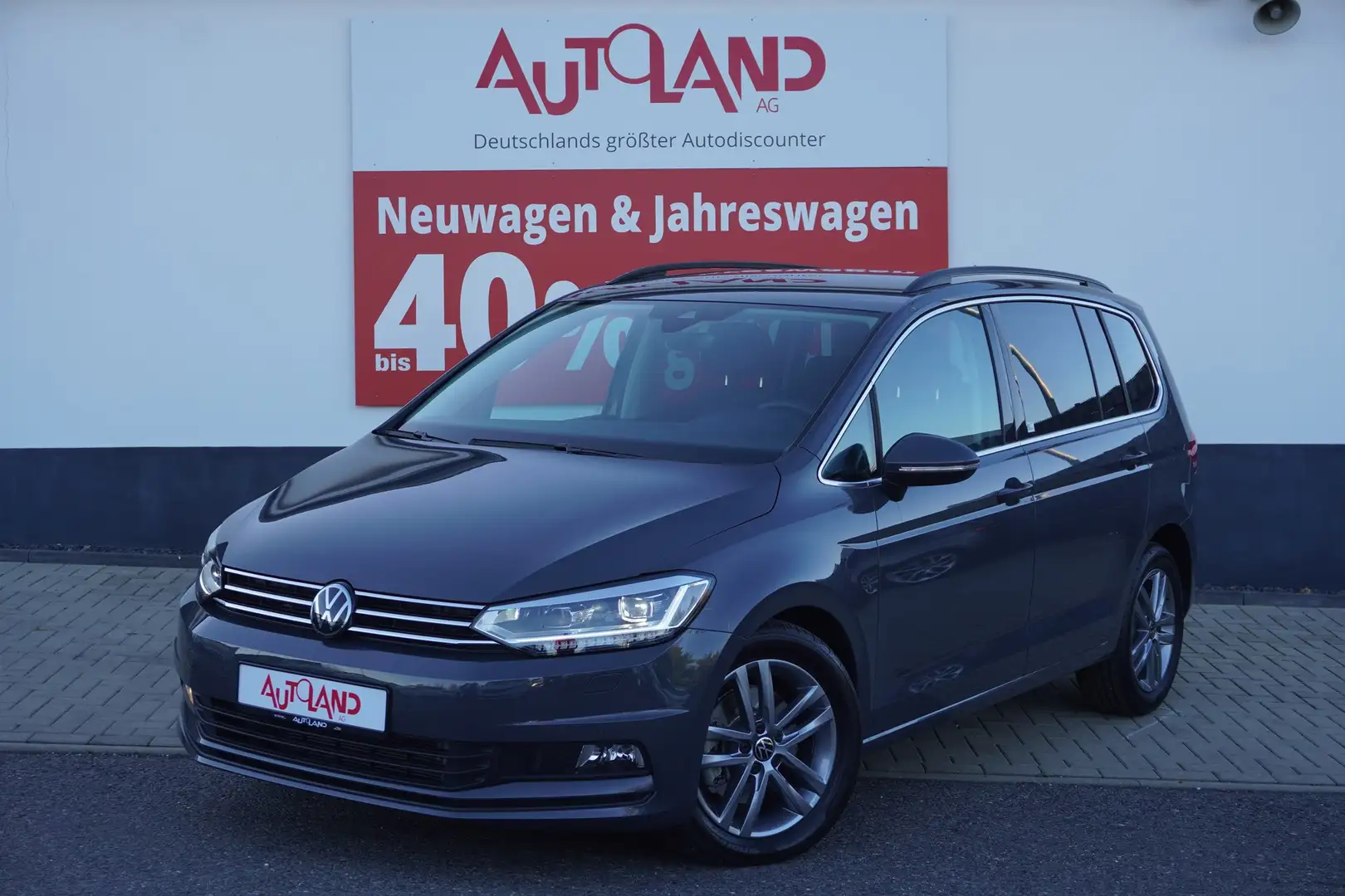 Volkswagen Touran 1.5 TSI DSG LED ACC 7-Sitzer Sitzheizung Grau - 2