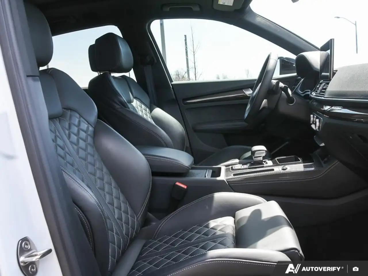 Audi SQ5 снимка Audi SQ5