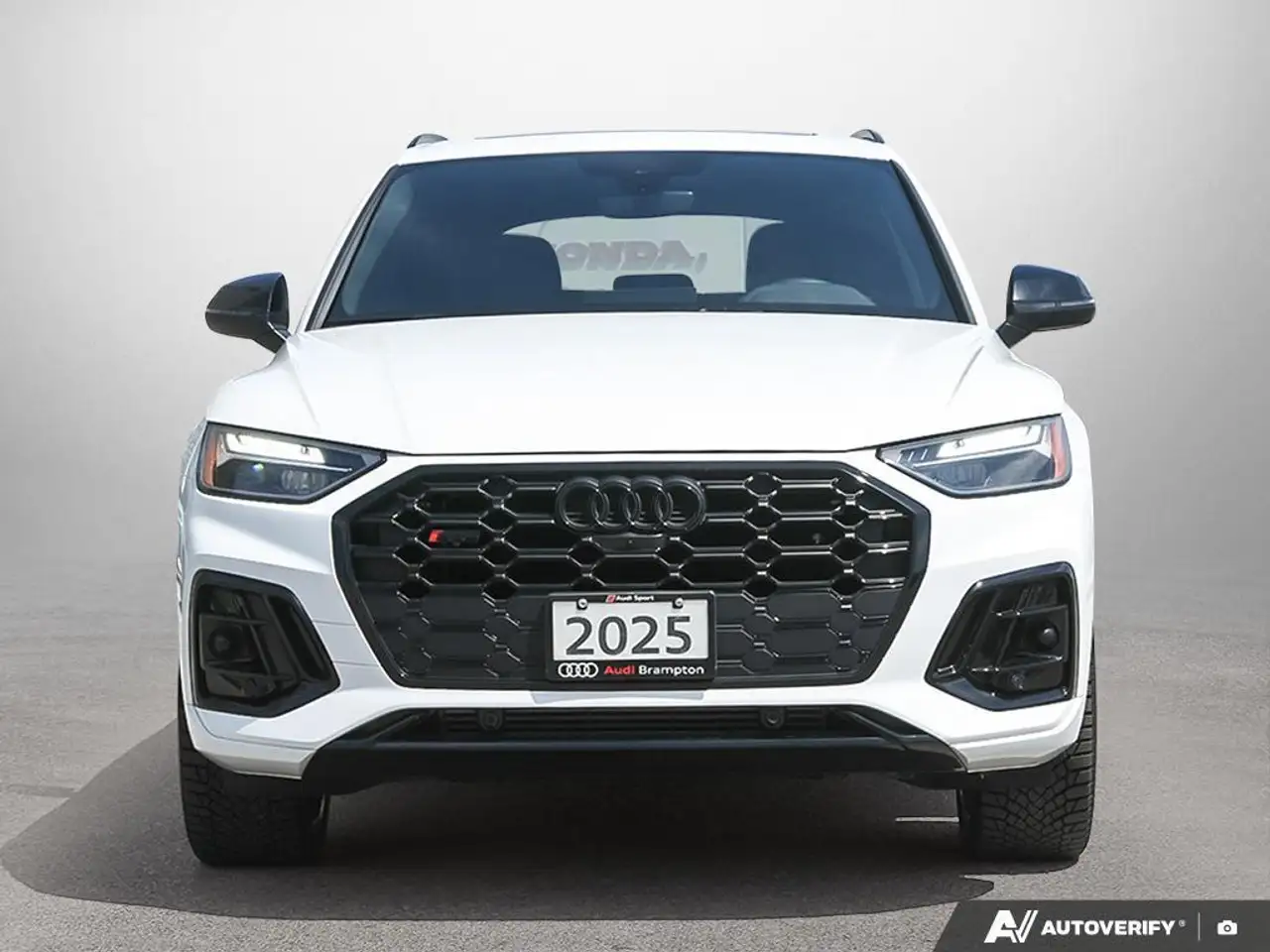 Audi SQ5 снимка Audi SQ5