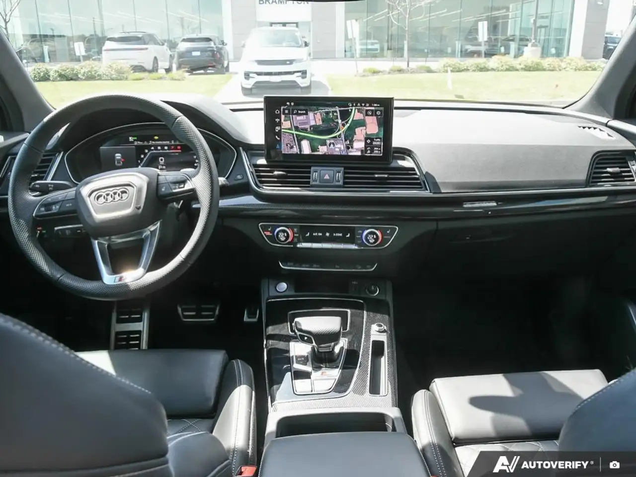 Audi SQ5 снимка Audi SQ5