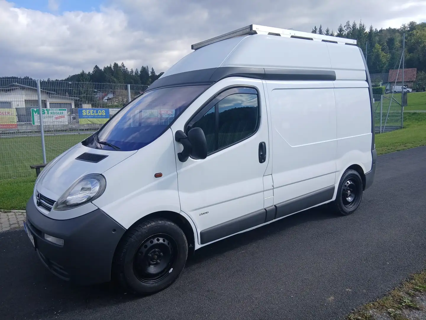 Opel Vivaro Vivaro Tour L1H1 1,9 DTI 2,7t kurz Tour Weiß - 1