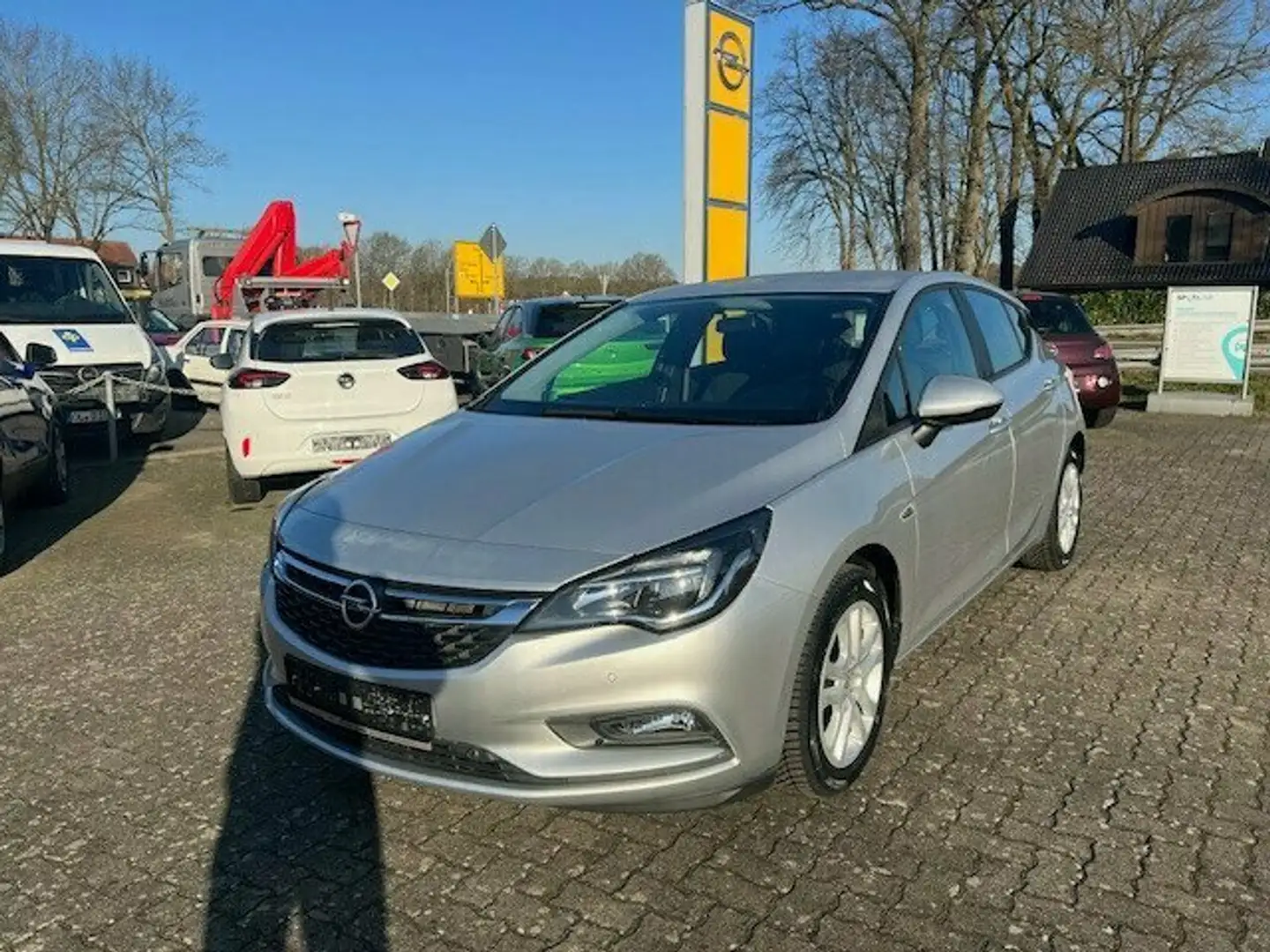 Opel Astra Edition 1. Hand Silber - 2