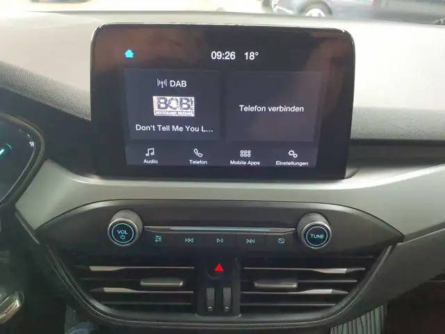 Ford Focus view 12