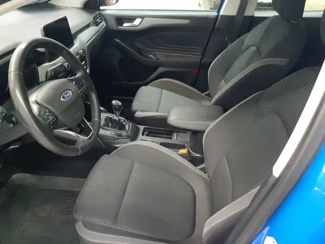 Ford Focus view 7