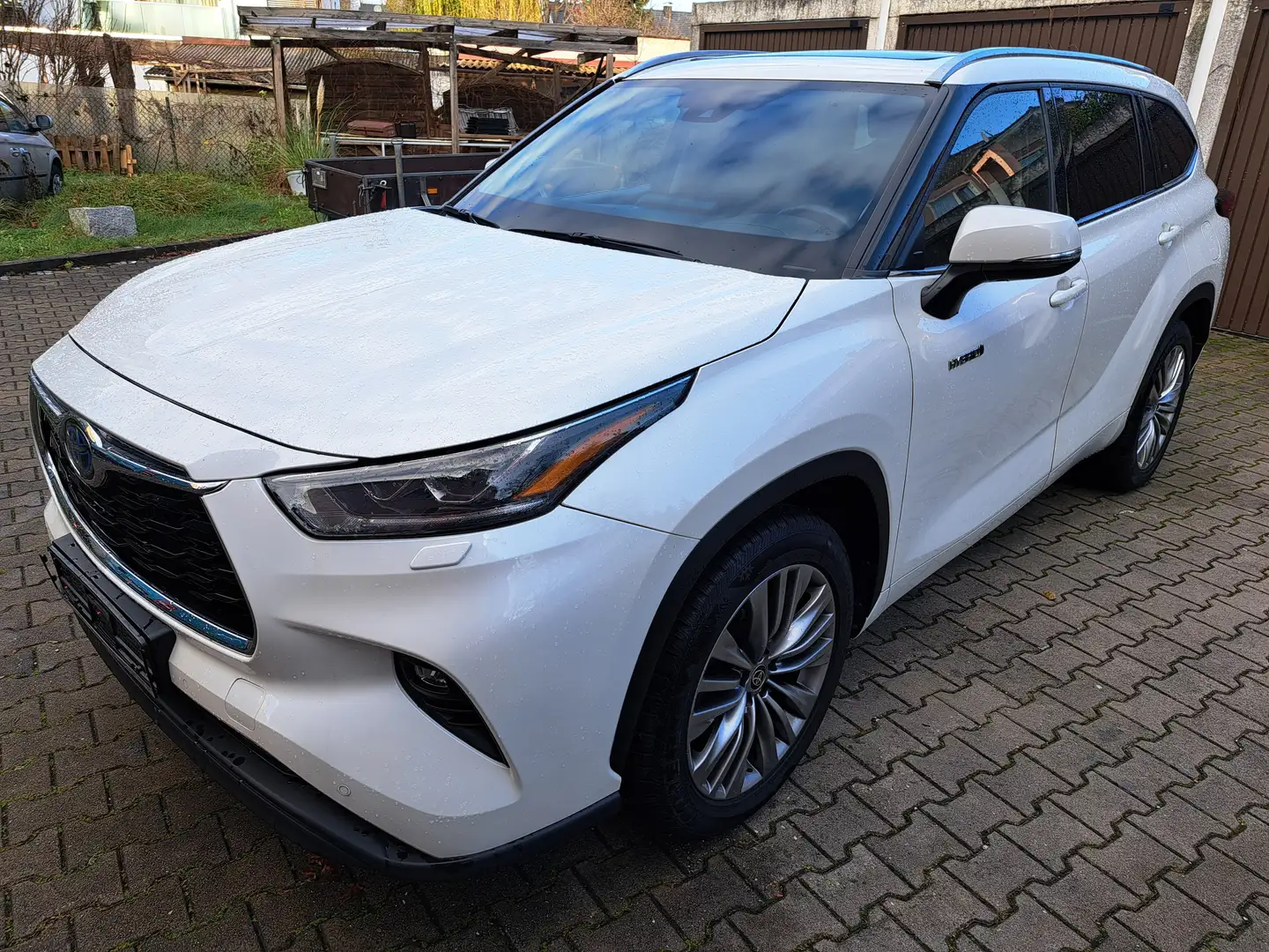 Toyota Highlander Hybrid Executive 7-Sitzer Pano ESD Leder Scheckh.! Weiß - 1