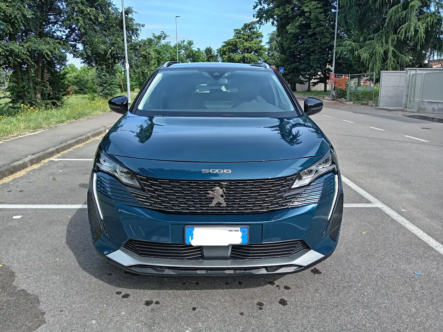 Peugeot 5008 1.5  Allure 130cv eat8 unicoprop Fatturabile Blau - 2