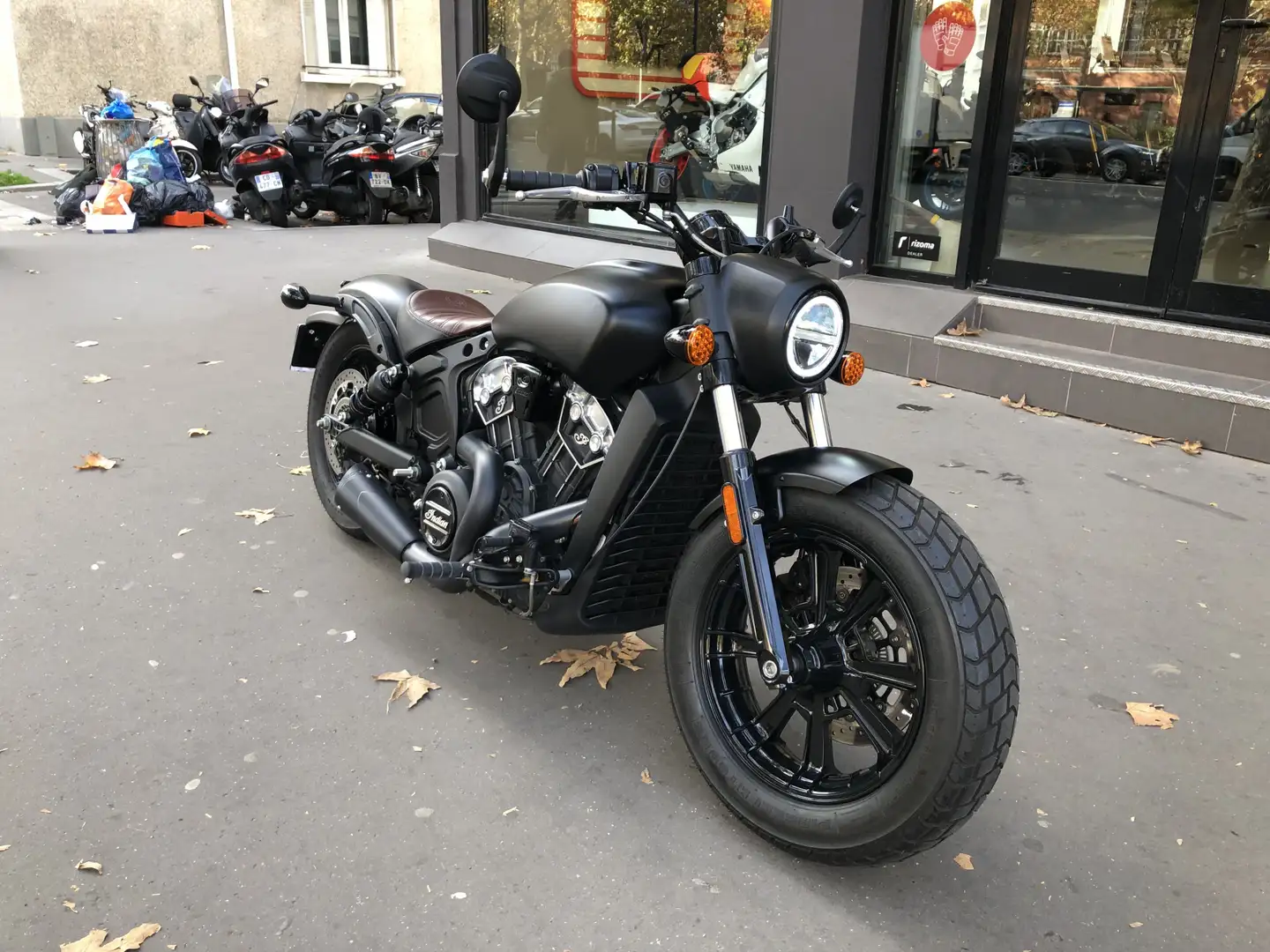 Indian Scout Noir - 1