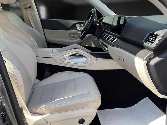 Mercedes-Benz GLE view 12