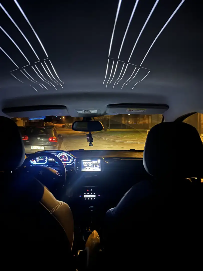 Peugeot 2008 1.2 PureTech 110ch S&S EAT6 Allure - 1