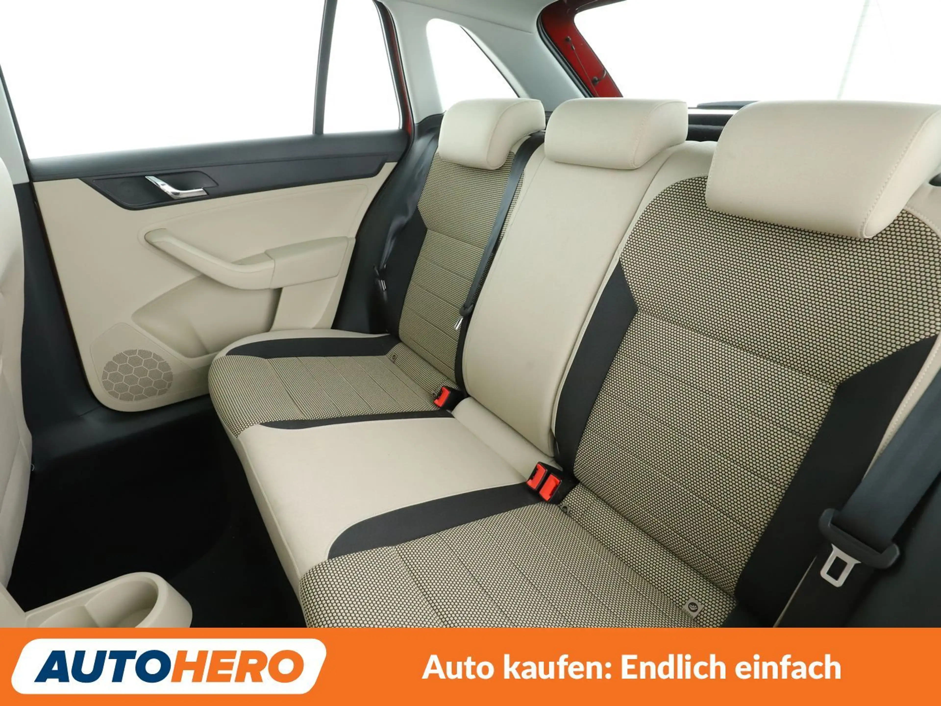 Skoda Rapid/Spaceback 1.4 TSI Style Aut.*NAVI*XENON*TEMPO* — photo 14